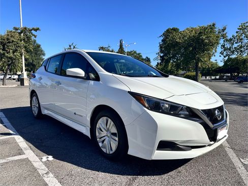 Used 2019 Nissan Leaf S w/ S Charge Package FWD image 1
