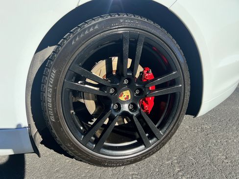 Used 2013 Porsche Panamera GTS image 12