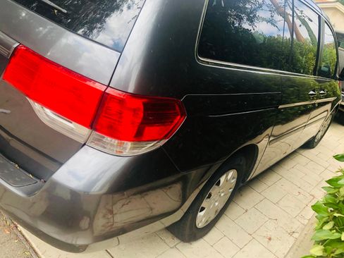 Used 2010 Honda Odyssey LX image 4
