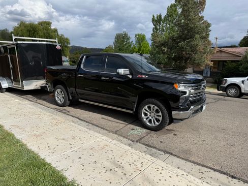 Used 2023 Chevrolet Silverado 1500 LTZ w/ LTZ Premium Package AWD/4WD image 5