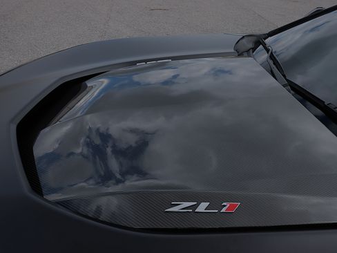 Used 2019 Chevrolet Camaro ZL1 image 12