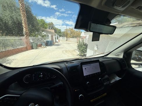 Used 2024 RAM ProMaster 3500 FWD image 14