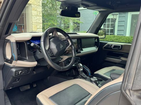 Used 2021 Ford Bronco Wildtrak image 6