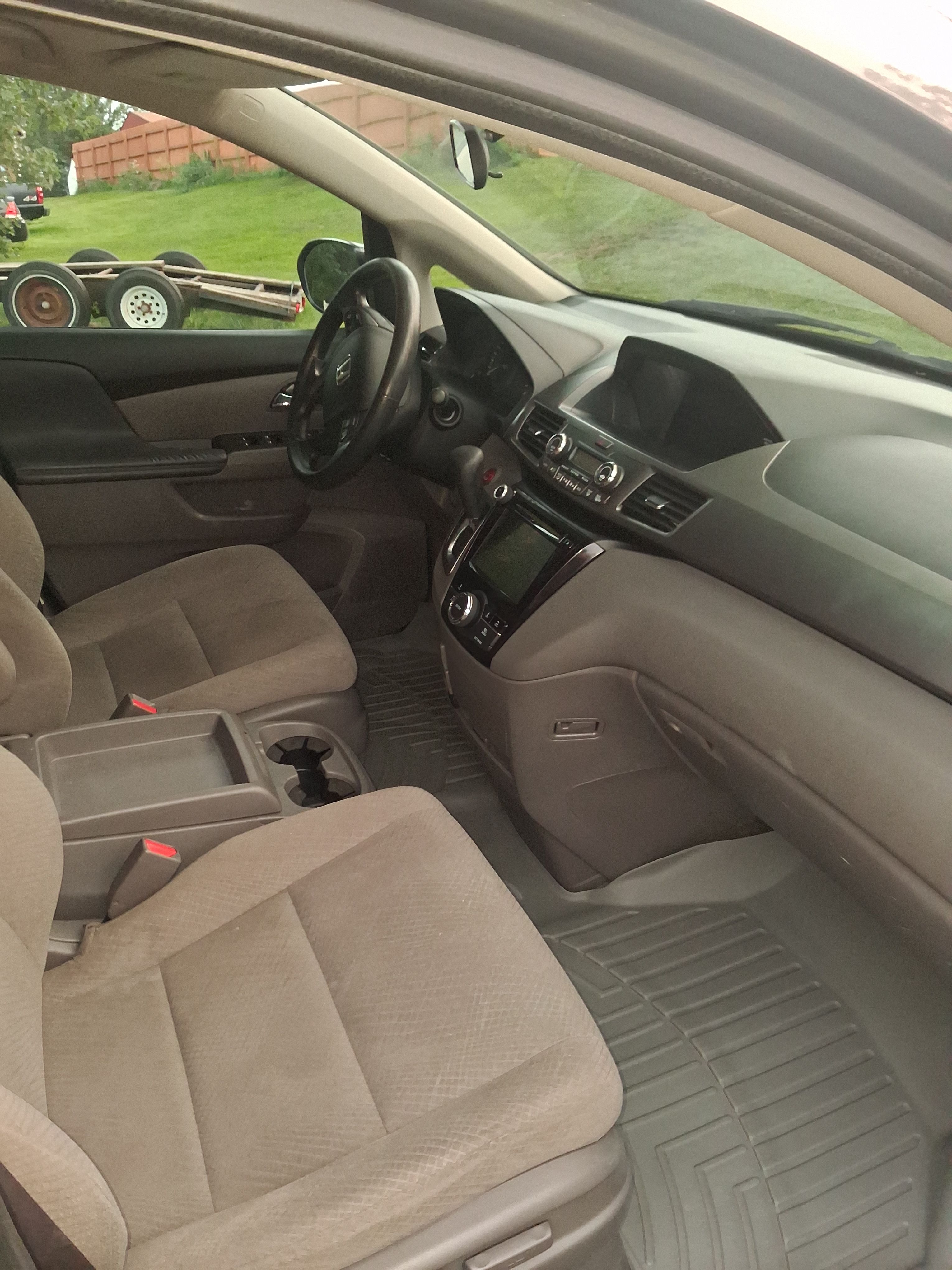 Used 2015 Honda Odyssey EX image 4
