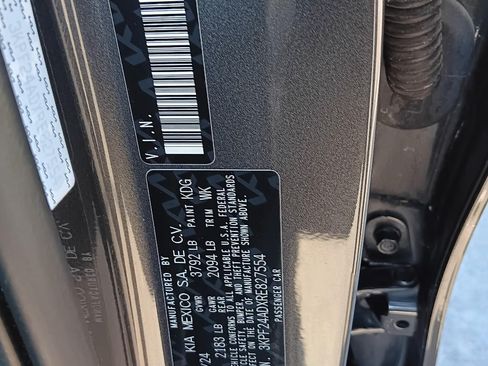 Used 2024 Kia Forte LXS image 22