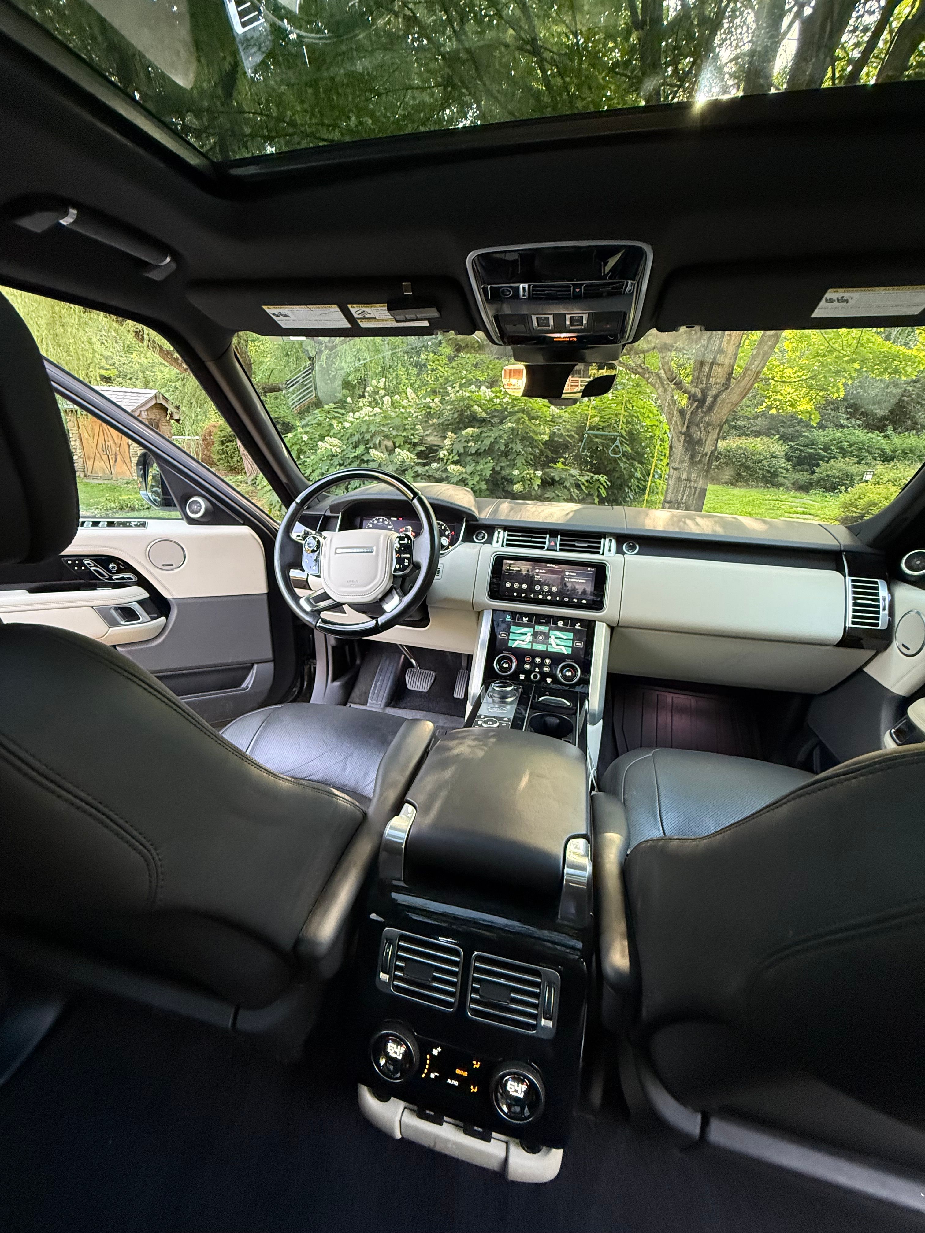 Used 2019 Land Rover Range Rover Supercharged AWD/4WD image 12