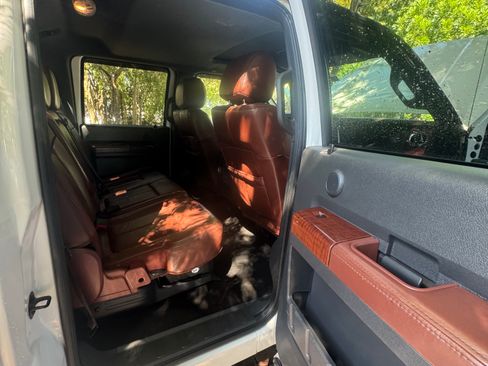 Used 2014 Ford F350 King Ranch w/ King Ranch w/Chrome Package image 13