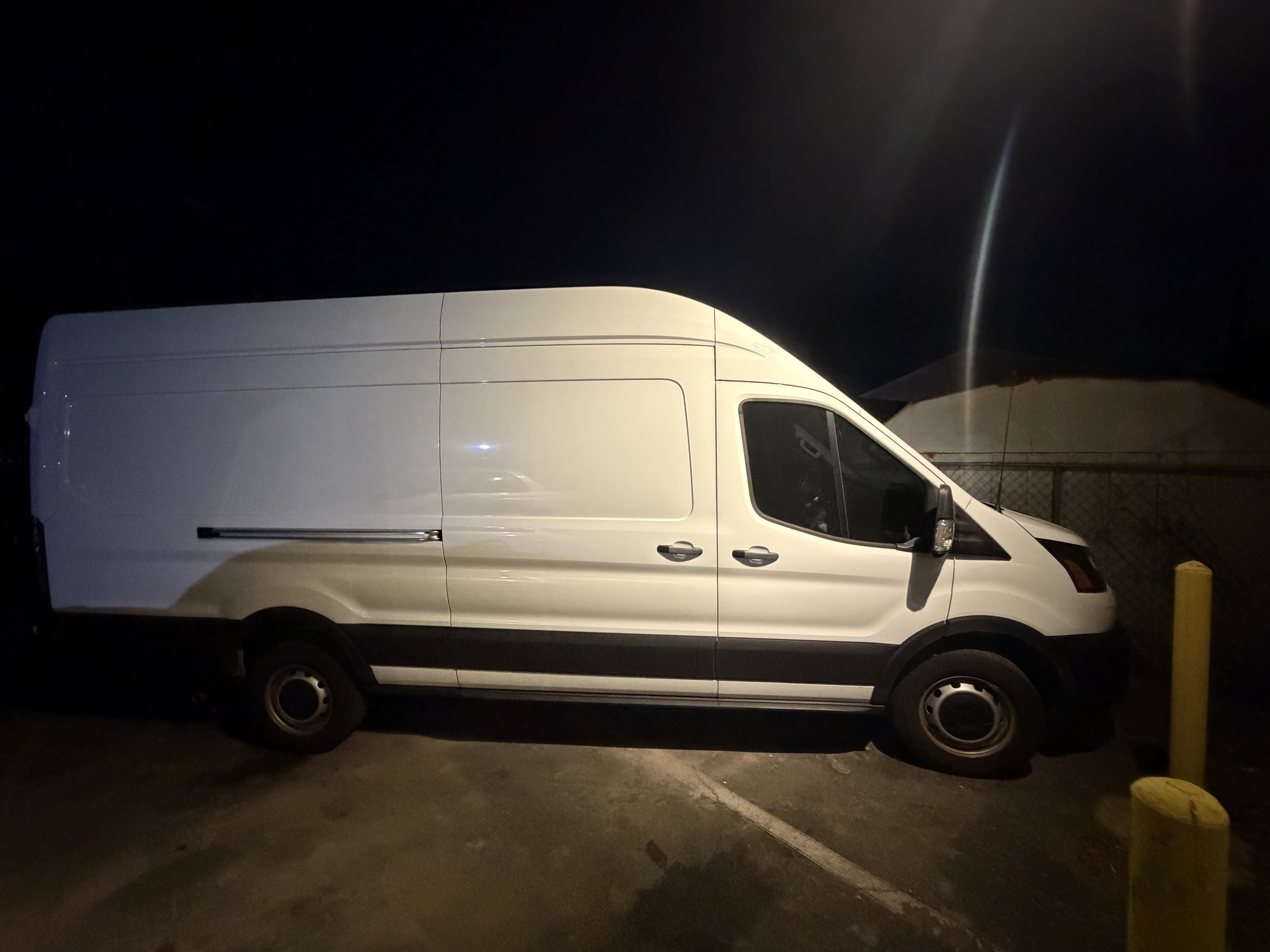 Used 2024 Ford Transit 250 148 High Roof Extended RWD image 6