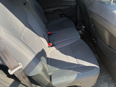 Used 2019 Kia Sorento FWD image 12