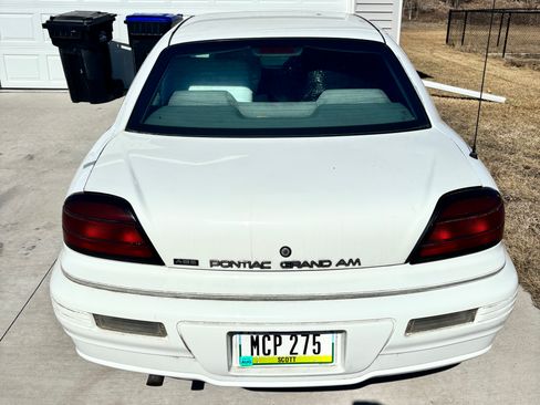 Used 1992 Pontiac Grand Am SE image 4