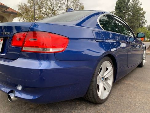 Used 2007 BMW 335i Coupe image 10