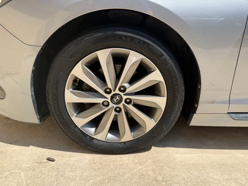 Used 2015 Hyundai Sonata Sport FWD image 11