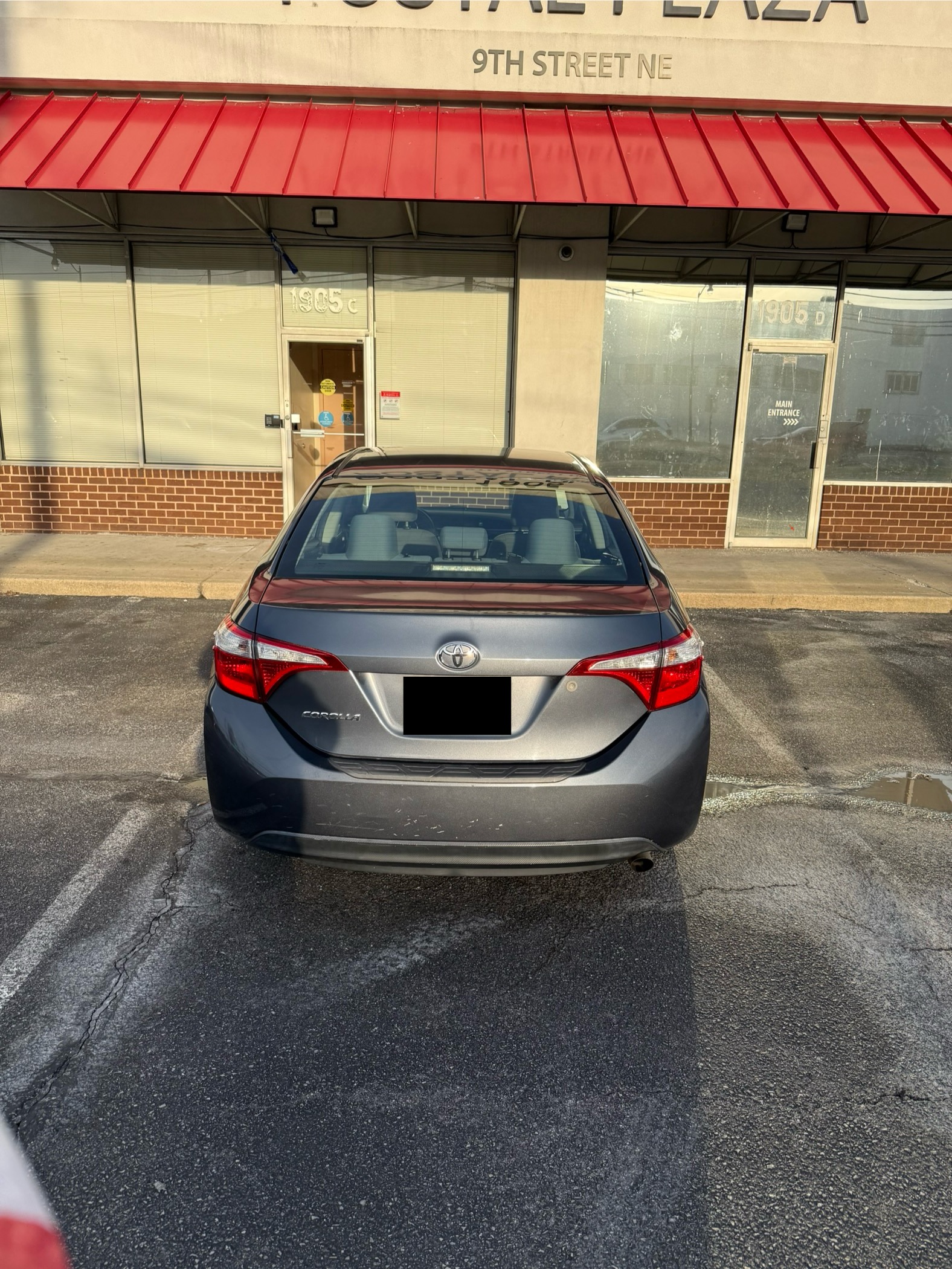 Used 2014 Toyota Corolla L w/ Protection Package FWD image 9