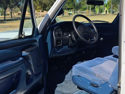 Used 1996 Ford F350 2WD Crew Cab image 9