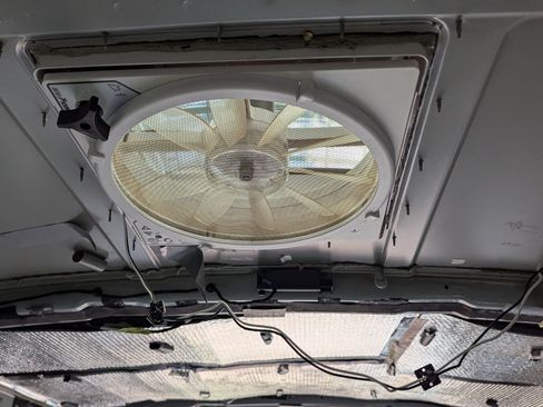 Used 2024 Ford Transit 350 XLT image 11