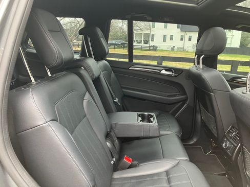 Used 2019 Mercedes-Benz GLS 450 4MATIC image 20