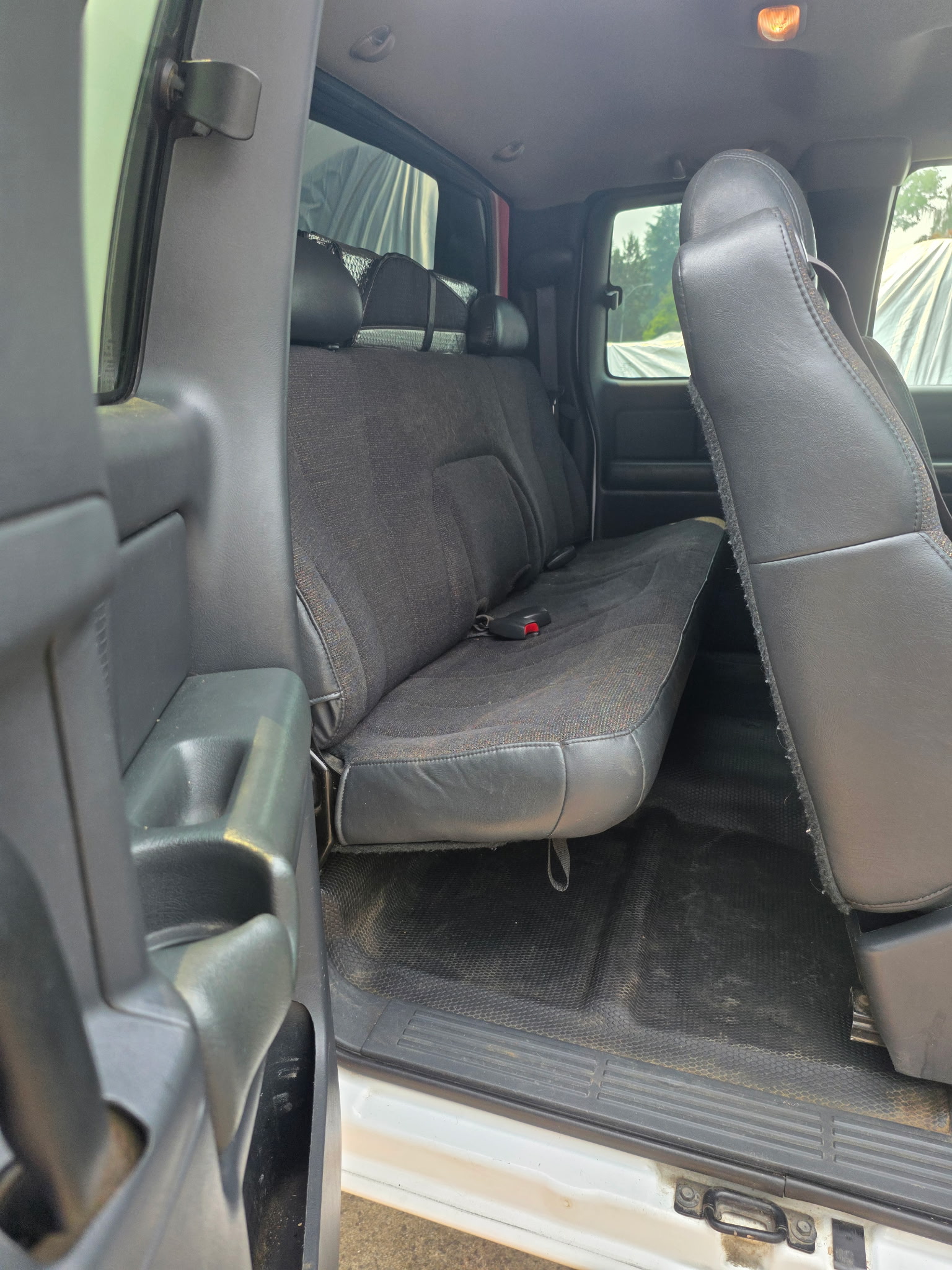 Used 2001 Chevrolet Silverado 2500 4x4 Extended Cab image 6