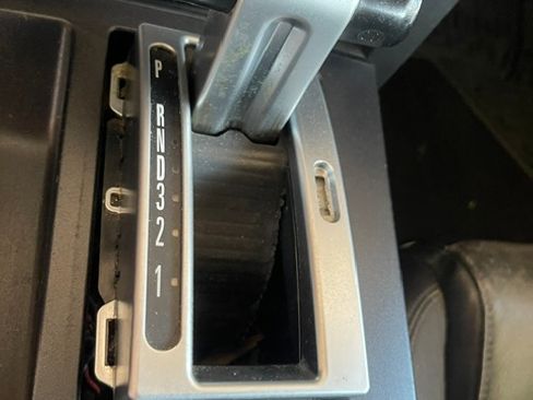 Used 2006 Ford Mustang GT RWD image 14