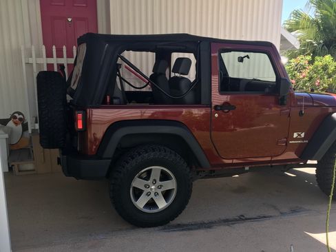 Used 2007 Jeep Wrangler X image 2