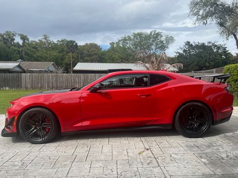 Used 2024 Chevrolet Camaro ZL1 image 1