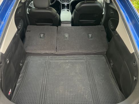 Used 2017 Chevrolet Volt LT w/ Comfort Package image 14