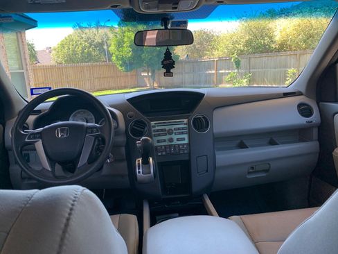 Used 2011 Honda Pilot EX image 5