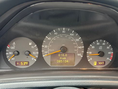 Used 2001 Mercedes-Benz CLK 430 Coupe image 12