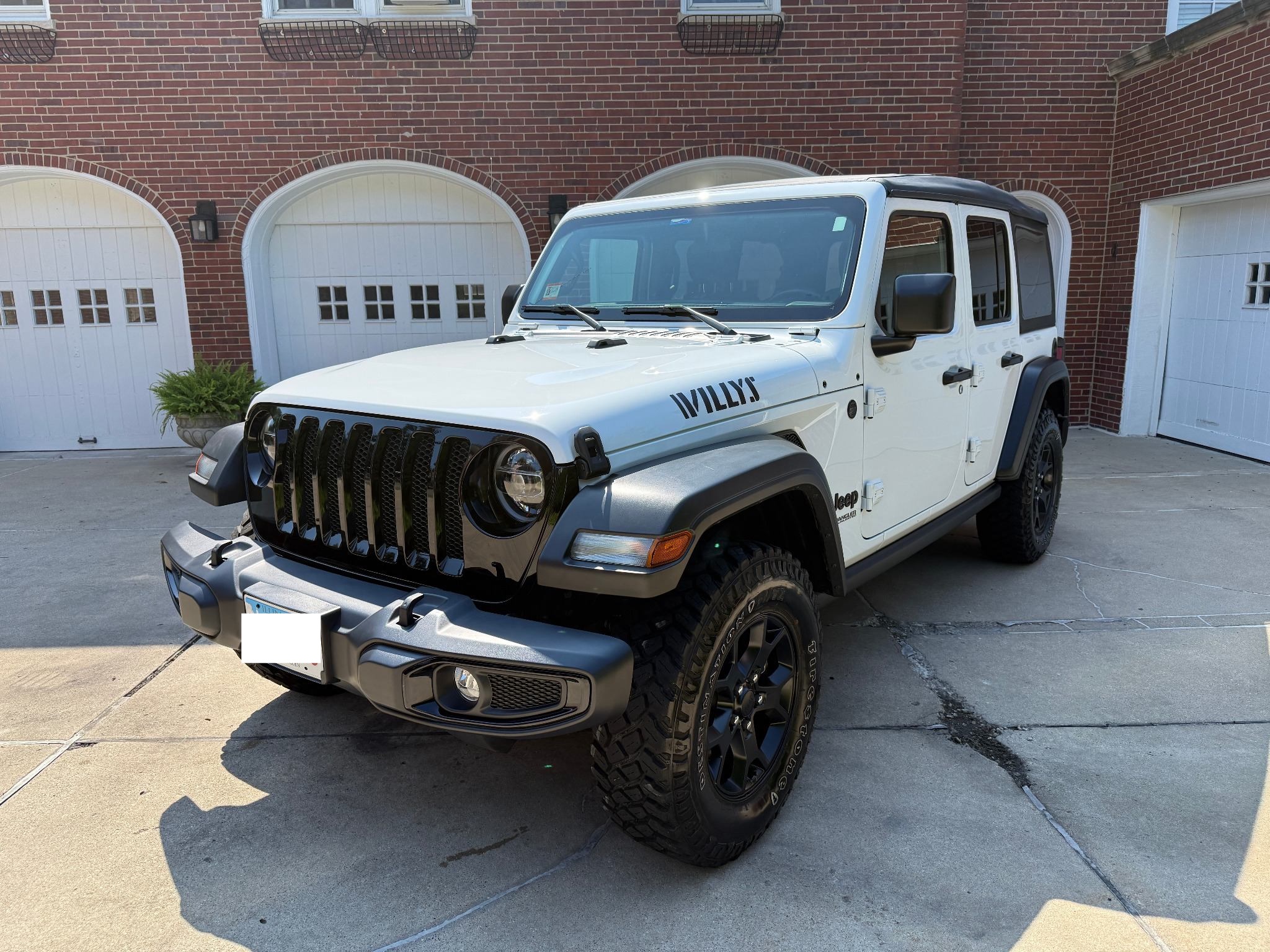 Used 2022 Jeep Wrangler Unlimited Sport AWD/4WD image 2