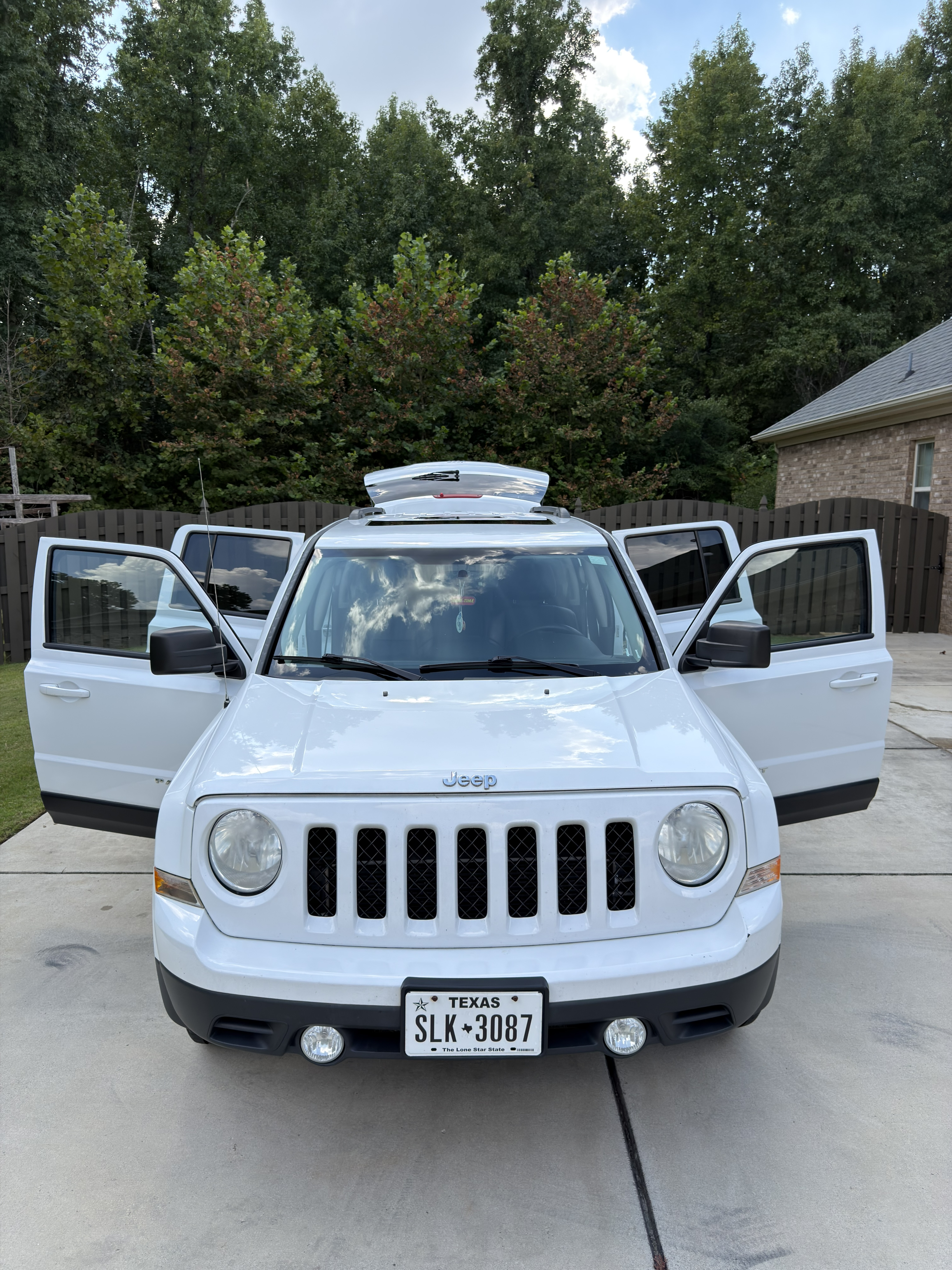 Used 2014 Jeep Patriot High Altitude FWD image 9