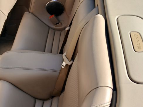 Used 2011 Jaguar XK Convertible image 22