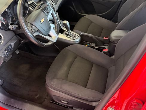 Used 2014 Chevrolet Cruze LT w/ RS Package FWD image 14