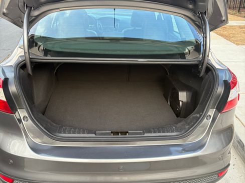 Used 2014 Ford Focus Titanium image 10