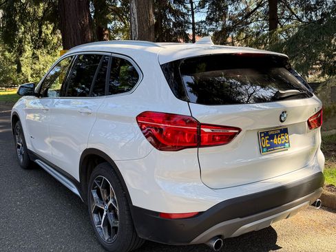 Used 2018 BMW X1 xDrive28i image 9