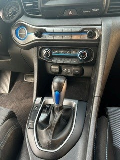 Used 2019 Hyundai Veloster 2.0 FWD image 11