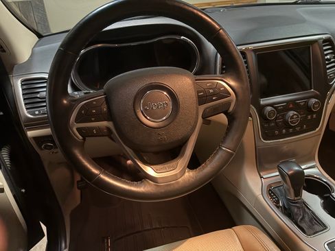 Used 2018 Jeep Grand Cherokee Limited w/ Luxury Group II image 10