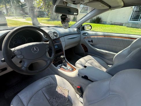 Used 2004 Mercedes-Benz CLK 320 Cabriolet image 11