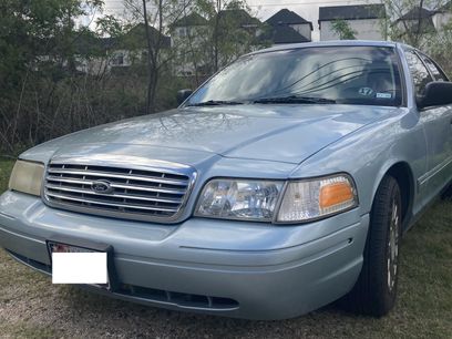 Used 2004 Ford Crown Victoria