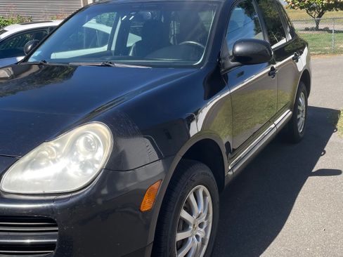 Used 2006 Porsche Cayenne image 6