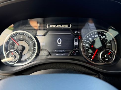 Used 2019 RAM 1500 Big Horn AWD/4WD image 9