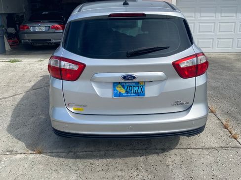 Used 2015 Ford C-MAX SEL w/ Equipment Group 302A FWD image 2