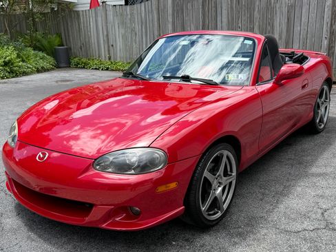Used 2004 MAZDA MX-5 Miata MAZDASPEED RWD image 1