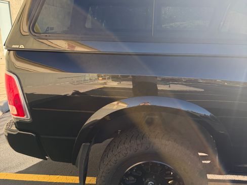 Used 2018 RAM 1500 Laramie w/ Convenience Group image 11