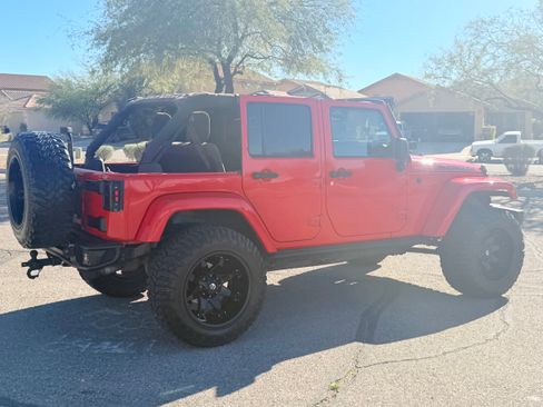 Used 2016 Jeep Wrangler Unlimited Sport image 9