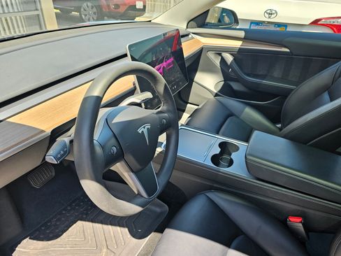 Used 2023 Tesla Model 3 Standard Range image 21