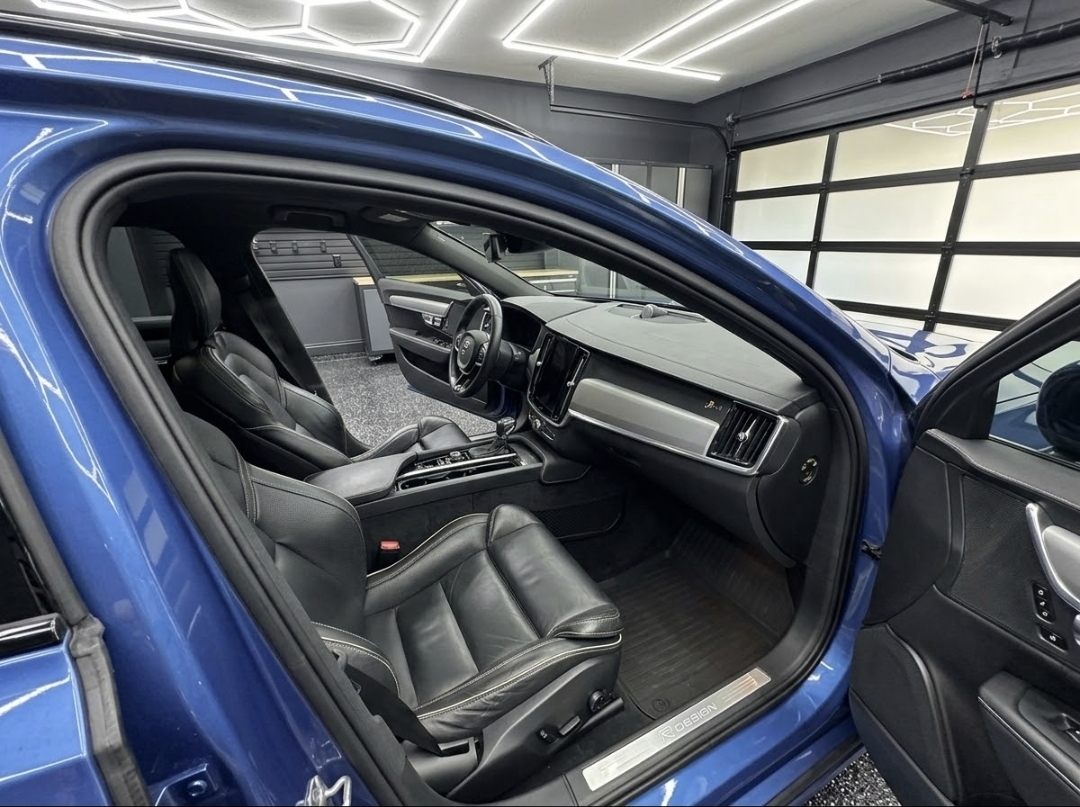 Used 2019 Volvo V90 T5 R-Design w/ Advanced Package FWD image 16