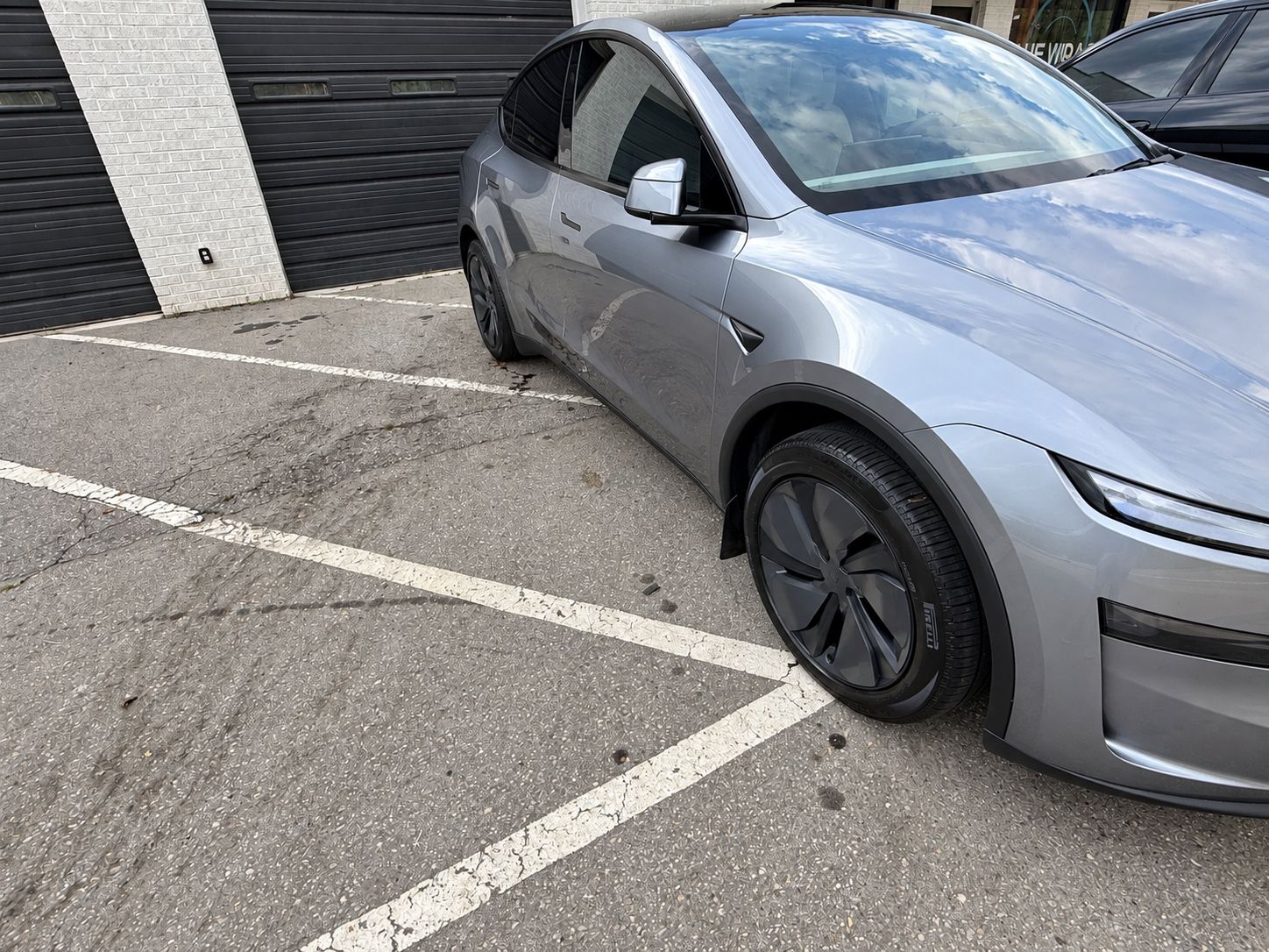 Used 2026 Tesla Model Y Long Range RWD image 5