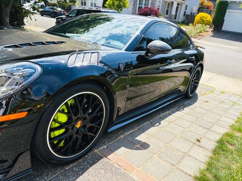 Used 2018 Porsche Panamera Turbo S AWD/4WD image 26