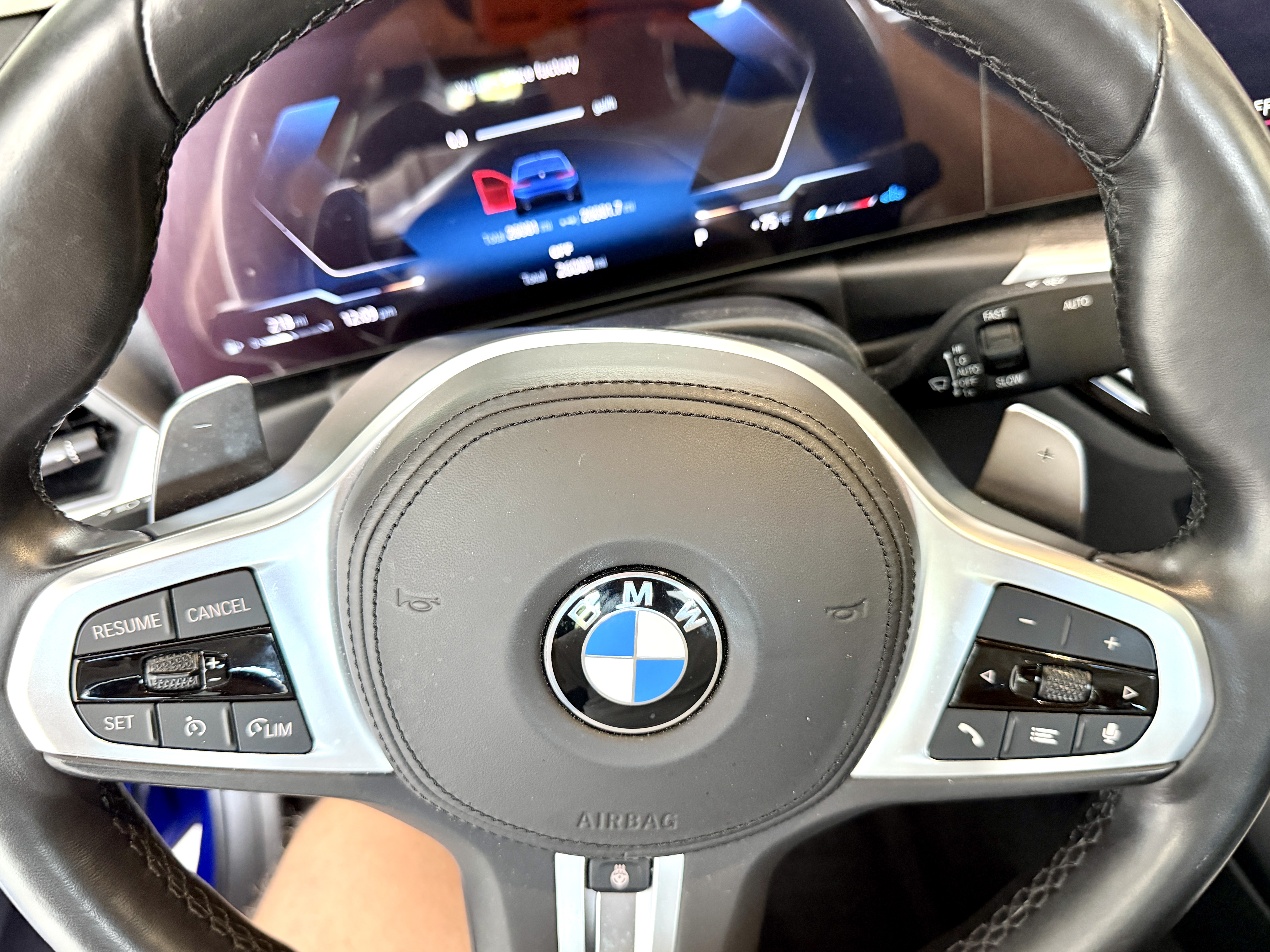 Used 2023 BMW 330i xDrive Sedan w/ M Sport Package AWD/4WD image 11