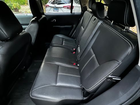 Used 2010 Ford Edge SEL image 15