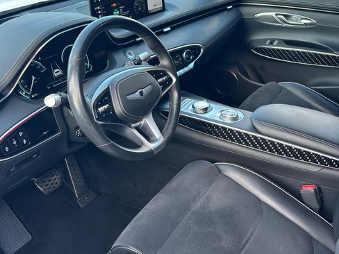 Used 2022 Genesis GV70 3.5T Sport w/ Sport Prestige Package AWD/4WD image 6